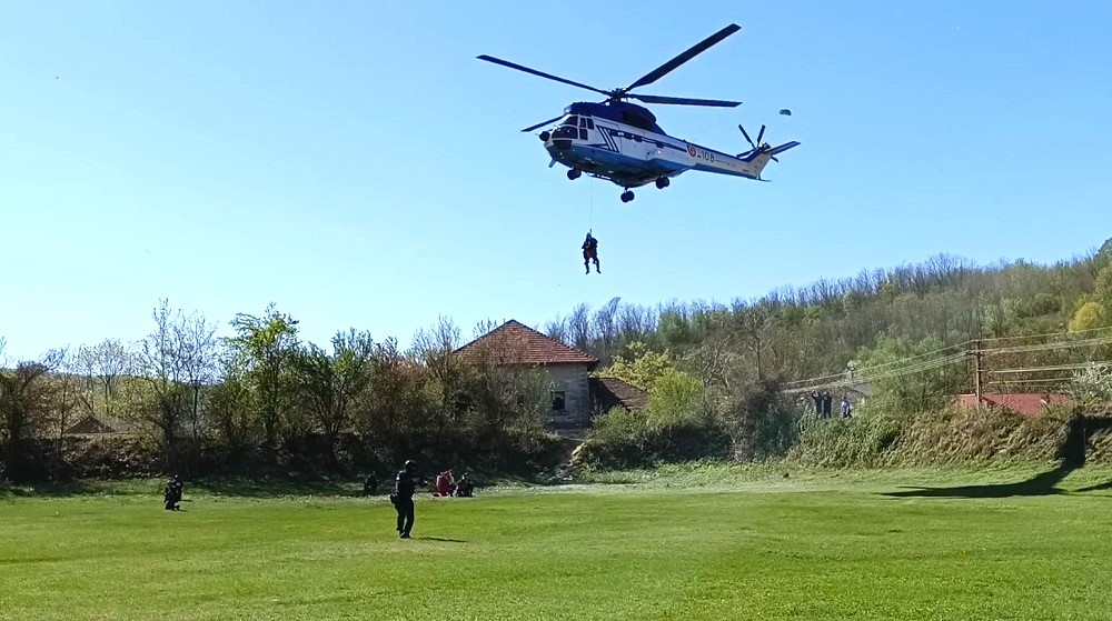 Brigada antitero a SRI, demonstrație de forță la Sărata Monteoru. SAREX 2024, două zile de exerciții în teren ale instituțiilor MAI