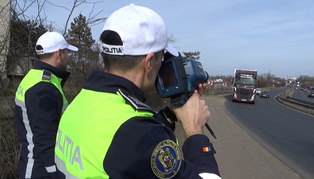 Atenție, șoferi! Radarele Poliției, scoase pe șoselele cu trafic intens