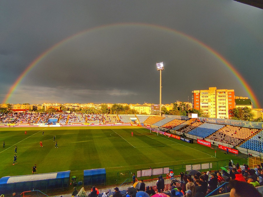 Curcubeu prevestitor de bine, viral pe net. Fotografia, realizată de Dan Tudor, cameraman Campus TV