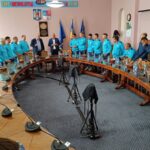 Felicitările și șampania, la Palat. Petrecerea, în weekend. Fotbaliștii și staff-ul Gloriei, primiți cu șampanie, la Primărie