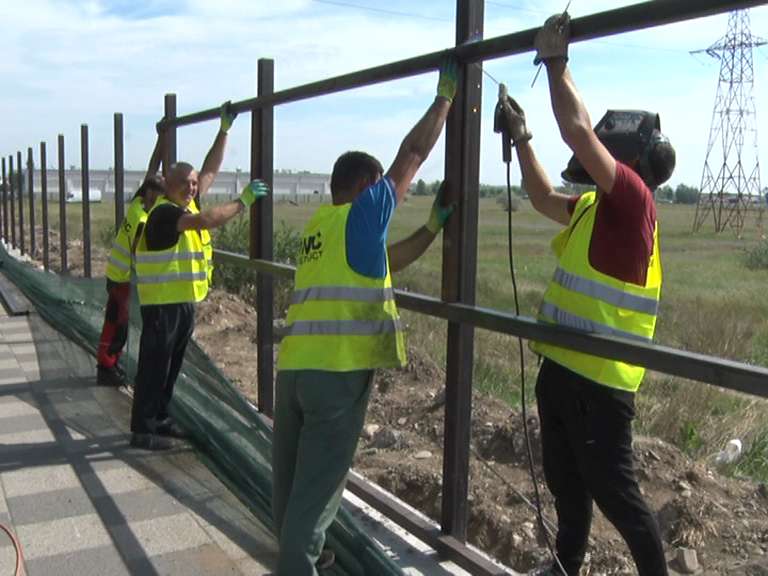 A doua poartă. Se amenajează o nouă galerie foto pe Unirii