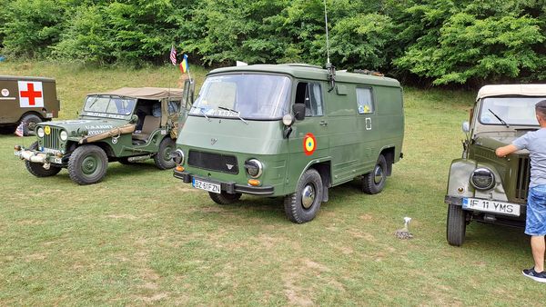 RAMBU 2. Retro Aplicație Militară la Poiana Pinului