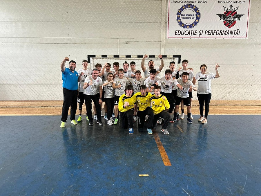 În careul de ași și la juniori-2. “Lupii mici” joacă azi semifinala cu Poli Timișoara