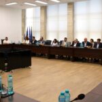 Noii consilieri judeţeni și-au primit certificatele. Aleșii PNL au boicotat ședința de înmânare a certificatelor