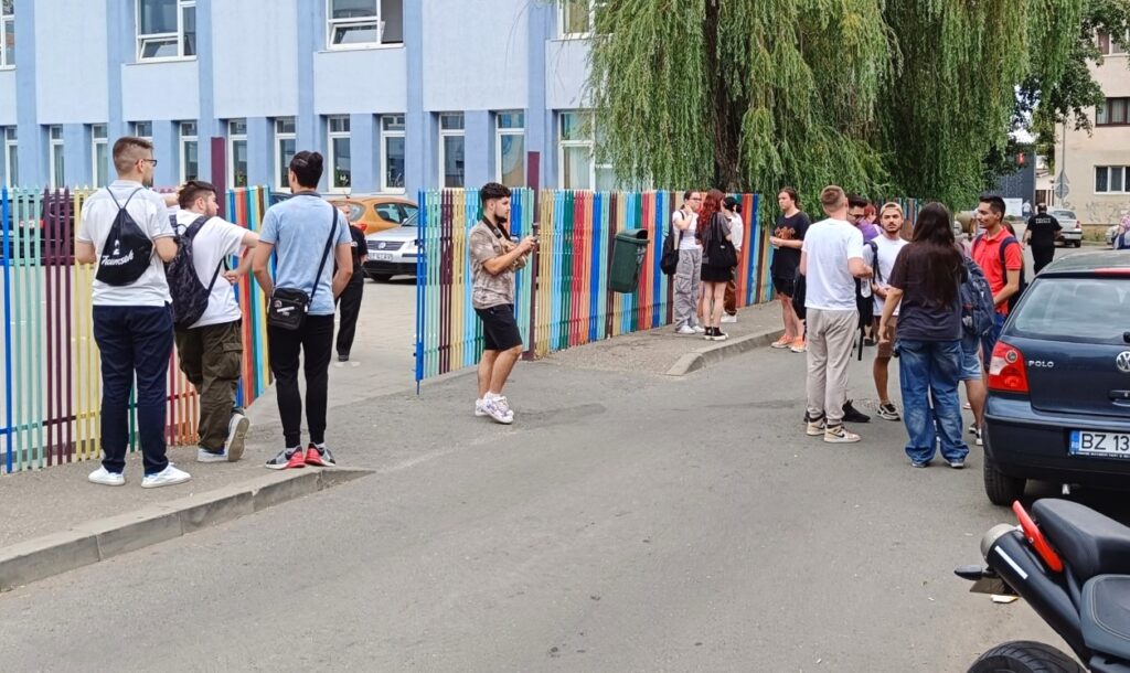 Bacalaureat 2024, ziua a II-a a probelor scrise. Reacții ale elevilor buzoieni după examenul la Matematică sau Istorie