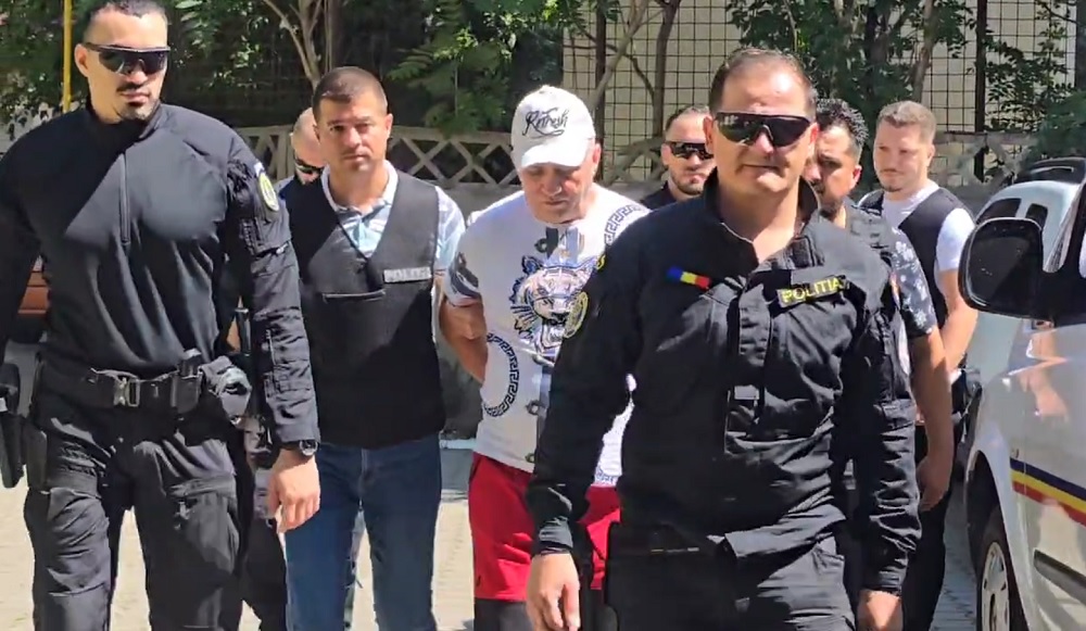 Ca-n filmele de groază! Detalii șocante despre dubla crimă de la Smeeni
