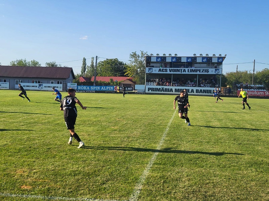 Olimpia trece de Limpeziș în turul întâi al Cupei. Moment de reculegere înainte de meci, pentru Sorin Nazîru