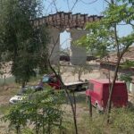 Bucuria unora, stresul altora. Autostrada trece la câteva zeci de metri de un cartier de case