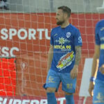 Ferraresso, titular. Neagoe îi acordă credit bulgarului