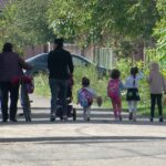 Se caută șapte mediatori școlari. Ei vor activa în comunitățile defavorizate din județ