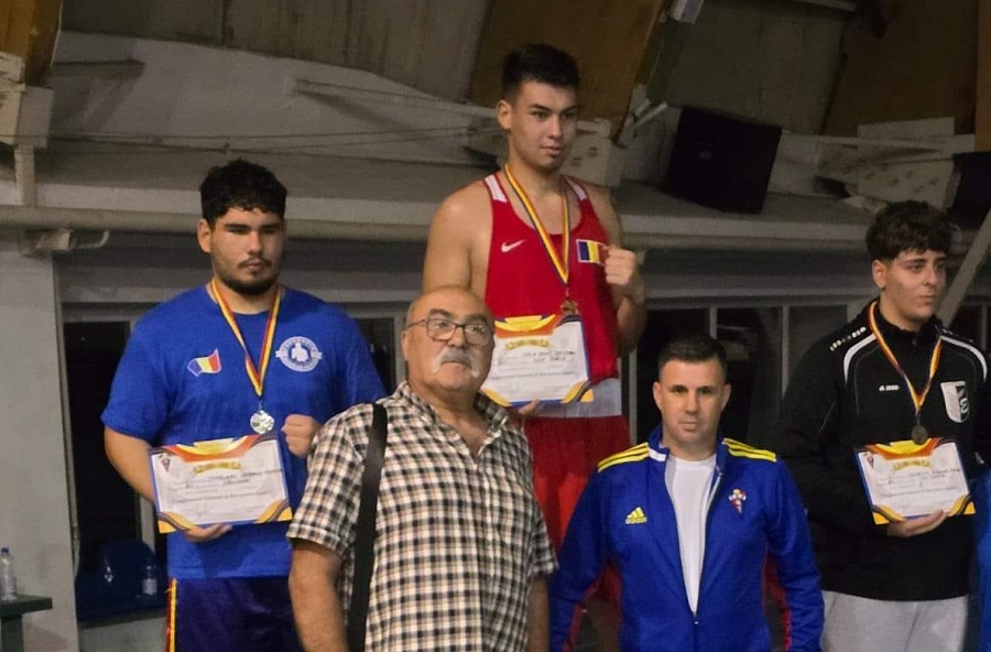 Aur la naționalele de juniori, pentru Denis Cucu. Buzoianul a boxat accidentat