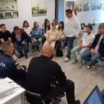 Ambasadori anti-bullying în școli. Zeci de elevi, discuție liberă cu polițiștii despre combaterea violenței în clase