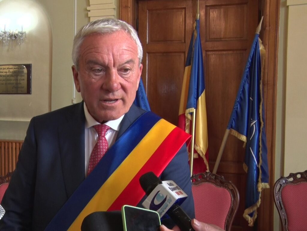 De trei ori...primar. Constantin Toma a depus jurământul