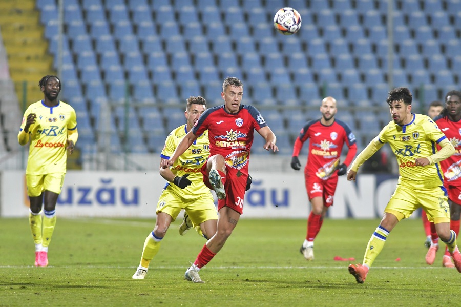 Greșelile, bată-le vina! Neagoe arată cu degetul către erorile elevilor săi