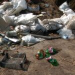 Repetenți la colectarea selectivă a deșeurilor. „Sacul galben”, concept inexistent în cazul multor primării din județ