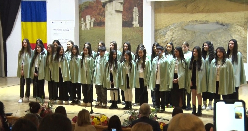 Sărbătoare la o școală din Buzău. 120 ani de la înființarea Școlii “Mihail Kogălniceanu”