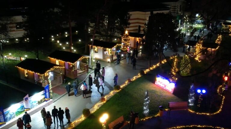 Parcul Brătianu, polul distracției de sărbători. CJ Buzău, buget de 300.000 de lei pentru manifestările din decembrie