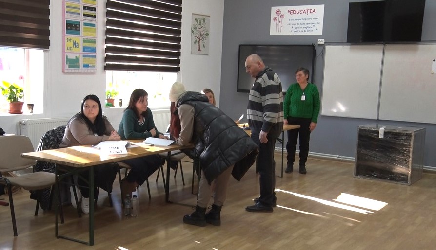 Vot la țară. Alegătorii de la sate vor un președinte mai apropiat de oameni