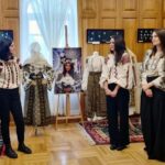 Costume de colecție. Expoziție de vechi costume populare românești