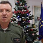 Colinde la Boboc. "Ceata lui Ioniță" i-a colindat pe militarii din Bază