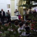 Urători la Primărie. „Boboceii” i-au colindat pe cei din Primărie