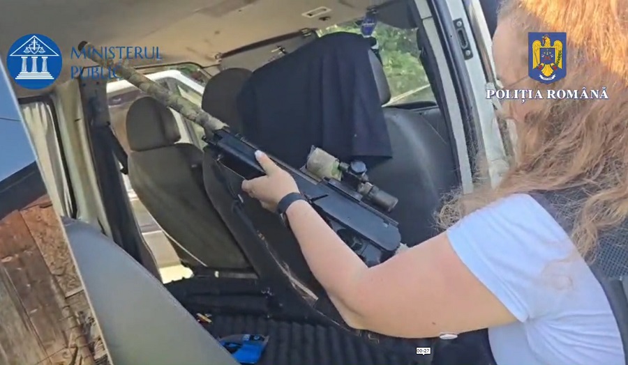 Arme și muniție, confiscate! Polițiștii, percheziții la șase buzoieni suspectați de braconaj