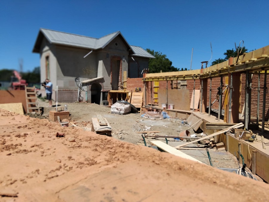 Sera din parc. A reînceput amenajarea Centrului Educațional „Casa Grădinarului”