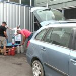 Suc de roșii vrac. Zarvă la poarta fabricii de procesare a legumelor și fructelor