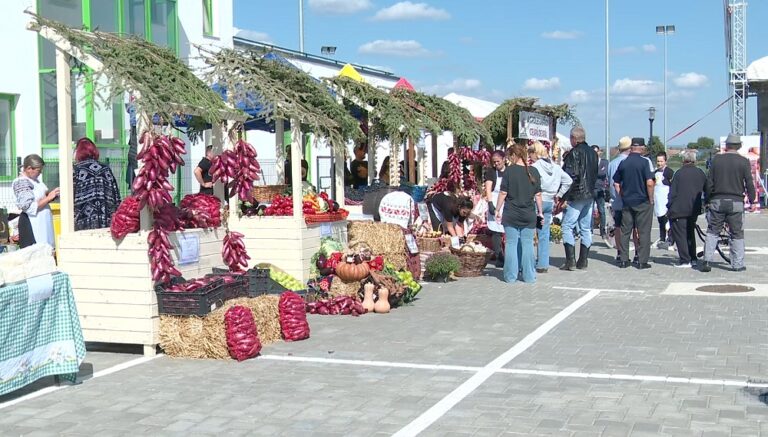 Ceapa roșie de apă are festival. Eveniment gastronomic impresionant, la Mărăcineni