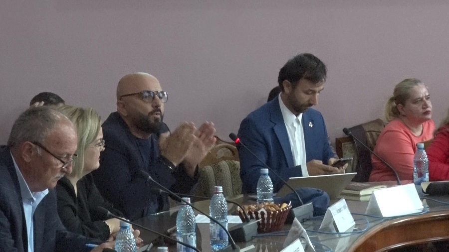 „Părăsim sala!”. Argument pentru refuzarea votului secret în CLM