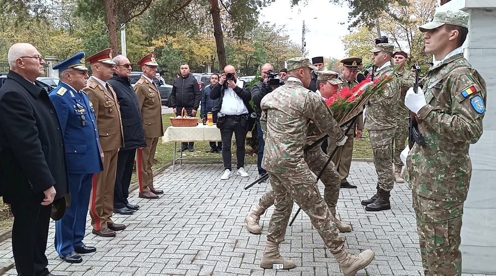 Omagiu primului mareșal al României. Militarii buzoieni l-au comemorat astăzi pe Alexandru Averescu