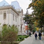 Apel adresat autorităților județene. Petiție online pentru revenirea Bibliotecii Județene în fostul sediu