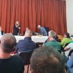 (VIDEO) Ministrul Mediului, Diana Buzoianu, în dialog cu locuitorii comunei Gura Teghii pe tema proiectului hidrocentralei Surduc