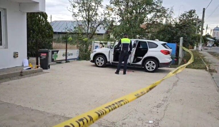 Femeie înjunghiată de către fostul iubit. Victima a fost adusă în stare gravă la UPU-SMURD