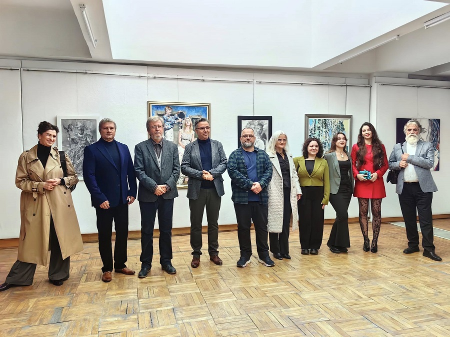 Metamorfoze vizuale. Artiștii gălățeni expun la Buzău