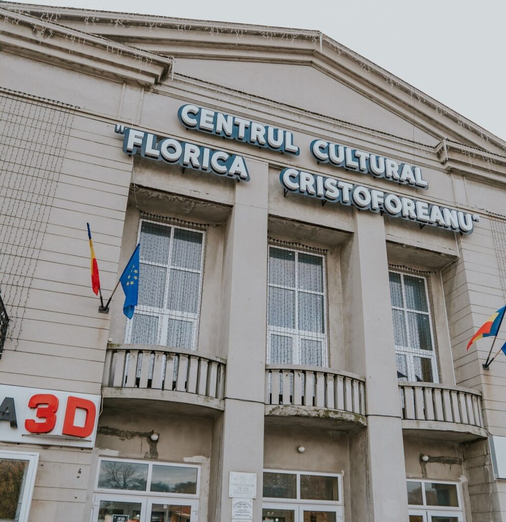 Cântecul Râmnicului, spectacol gratuit la Centrul Cultural ,,Florica Cristoforeanu"