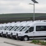 „Verde” pentru achiziția a 35 microbuze școlare. Vehiculele electrice vor ajunge la tot atâtea primării, până la finalul anului