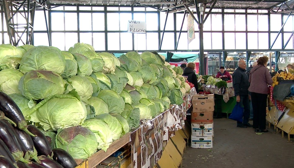 Varza albă de Buzău, la mare căutare. Cea mai potrivită pentru murat