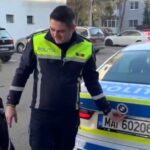 Nu împart doar amenzi! Polițiștii de la Rutieră, gest de suflet pentru un copil