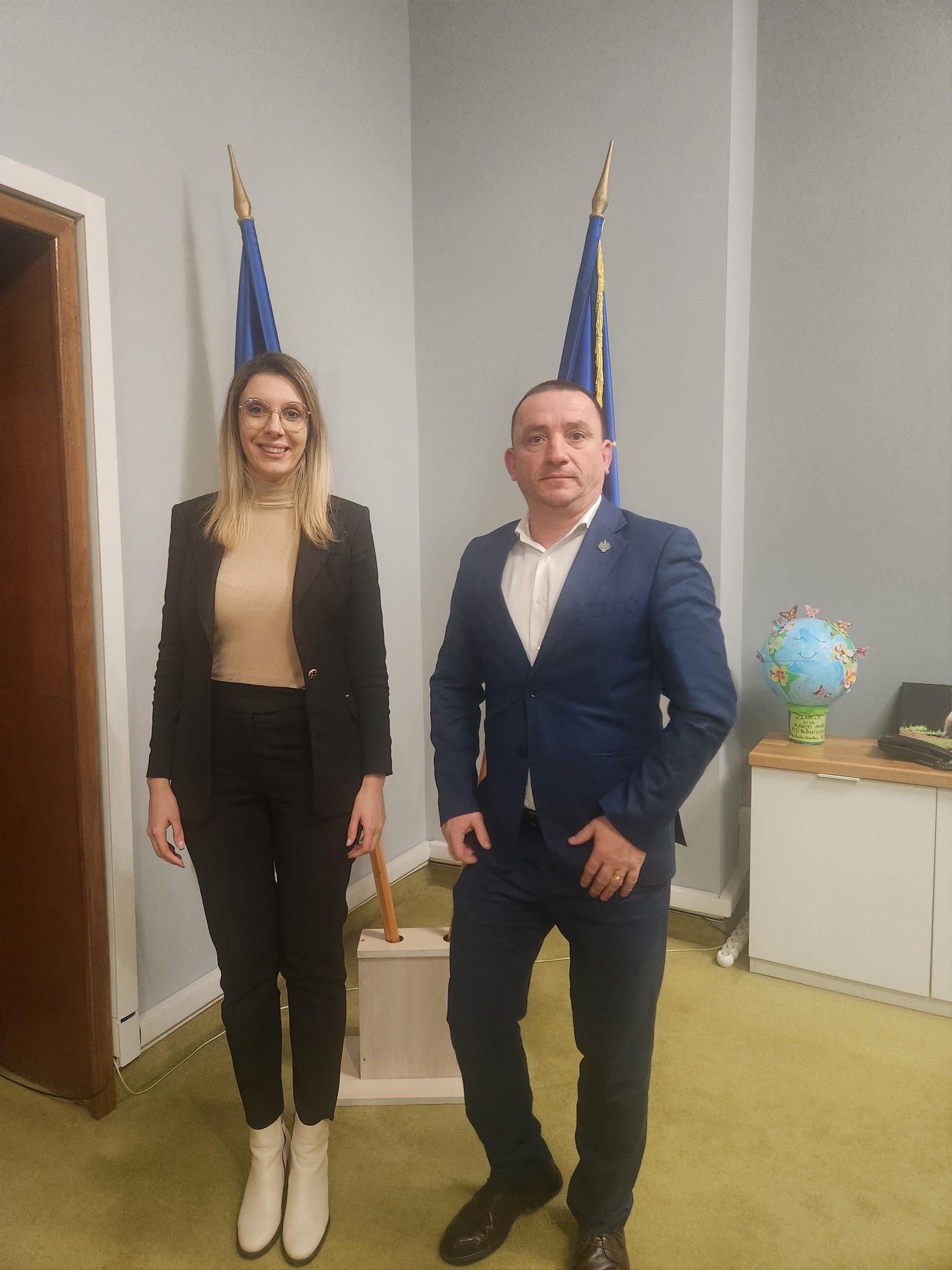 Deputatul buzoian Marius Alecsandru, întâlnire cu ministrul Mediului, Diana Buzoianu. Tema: hidrocentrala de la Surduc