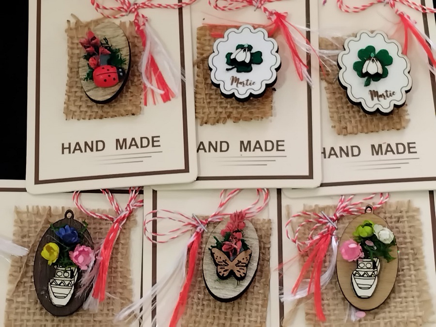 Liber la Mărțișoare. S-a deschis Târgul de mărțișoare din Piața Daciei