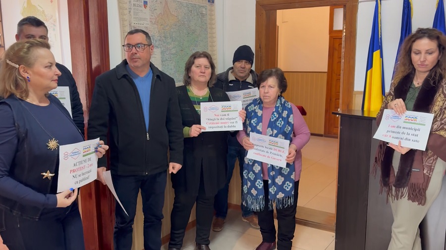 Grevă de avertisment. Angajații din primării se tem de eventuale reduceri de posturi