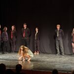 Spectacol manifest. Arta, „armă” a polițiștilor în combaterea violenței în școli