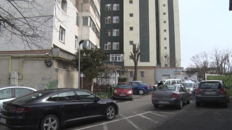 Consolidări nedorite. Primăria a retras Costructorul de la un bloc