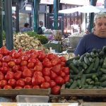 Perfecte la vedere, dar fără gust. Aspectul fructelor și legumelor înșală tot mai des în piețe