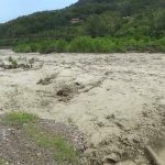 Buzăul, din nou sub ape. Râuri umflate, drumuri blocate și noi avertizări meteo