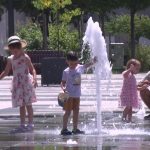 Spălarea granitului. Pavajul din Piața Daciei trebuie curățat bilunar