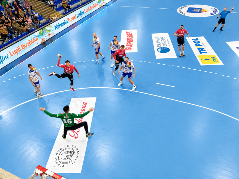 Minunea nu s-a repetat. HC pierde clar cu Dinamo, la Sala Sporturilor