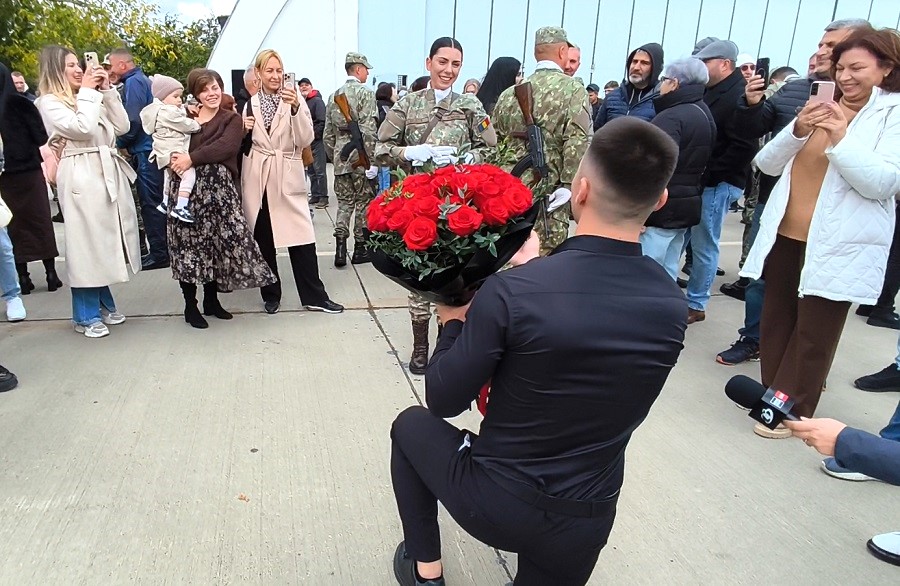 Au spus „Da!” de două ori! Lacrimi de emoție la depunerea jurământului militar